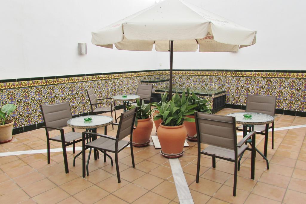 Apartamentos Turisticos Las Nieves Granada Exterior photo